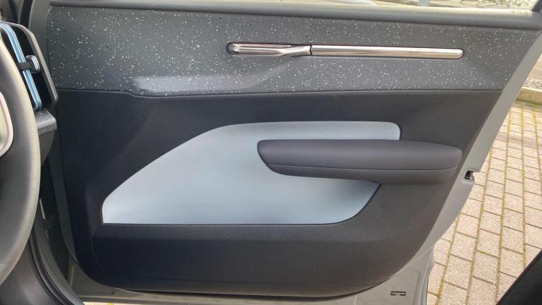 2025 Volvo EX30 Single Motor Extended Range 69kWh Ultra SUV 5dr Electric Auto (272 ps) ESTATE Ele...