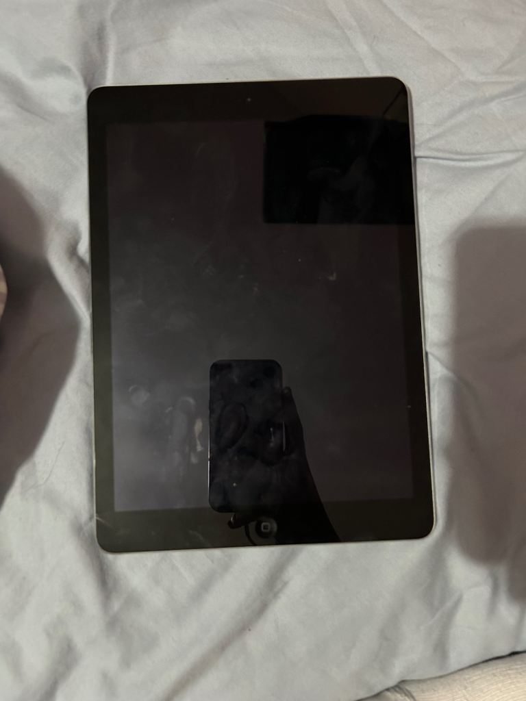 Apple iPad Air 32GB – Grey, Good Condition