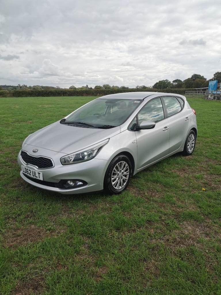 Kia, CEED, Hatchback, 2012, Manual, 1582 (cc), 5 doors