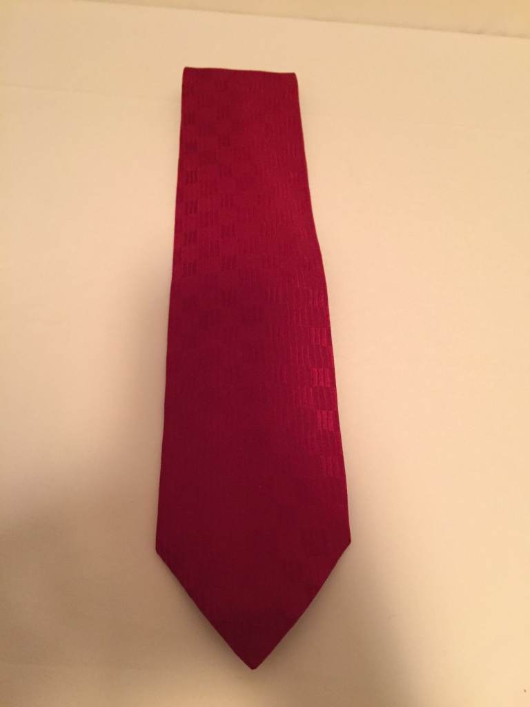 Giorgio Armani Red 100% Silk Tie – Classic 8cm Blade | Authentic Designer Accessory (With Tags)