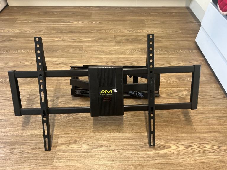 TV WALL BRACKET
