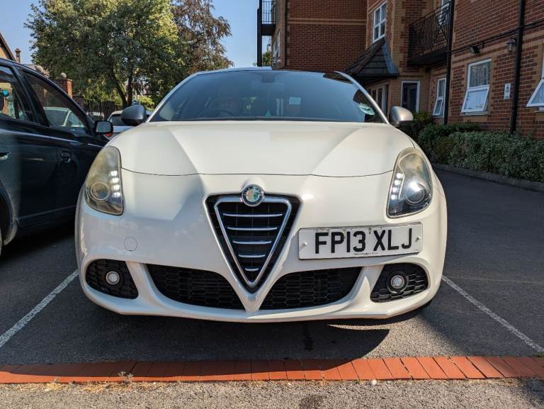Low Mileage, White Alfa Romeo 1.4 TB Collezione GIULIETTA, 2013, Manual, 5 doors