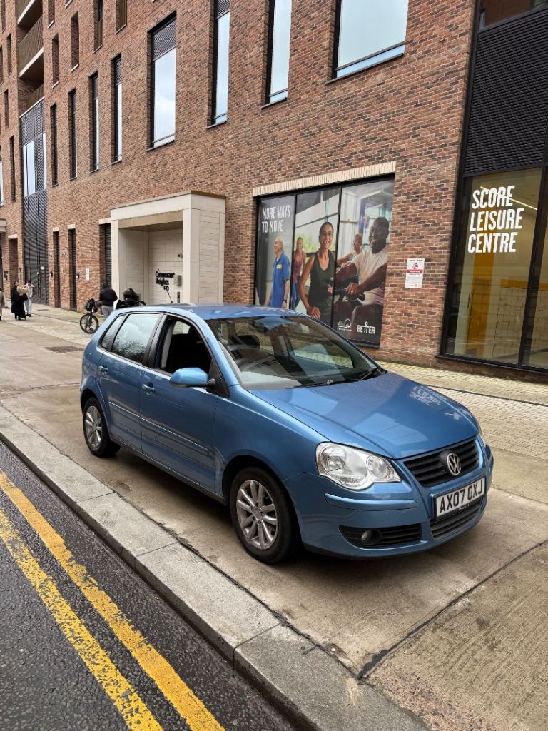 Volkswagen Polo S 1.2 ULEZ free long mot full service history 