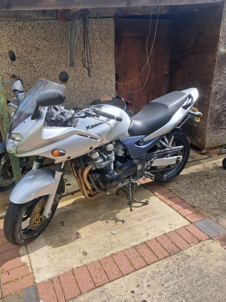 Kawasaki, ZR750-H1, 2002, 738 (cc)