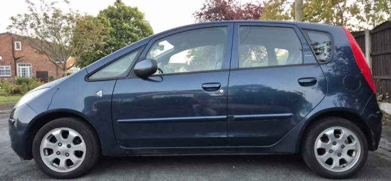 1 Prev owner. MOT 31/10/26. Well maintained. 2005/55 Mitsubishi Colt Equippe Diesel 1.5 DI-D 5 door