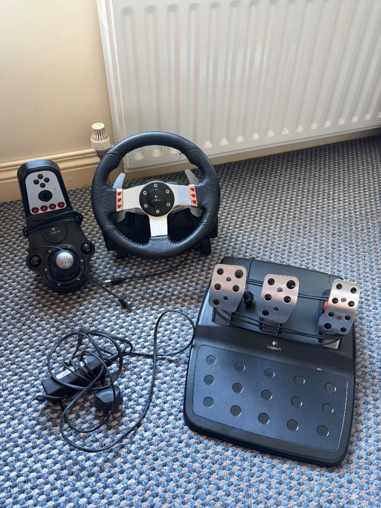 Logitech G27 Racing Wheel, Pedals, and Shifter – Good Condition