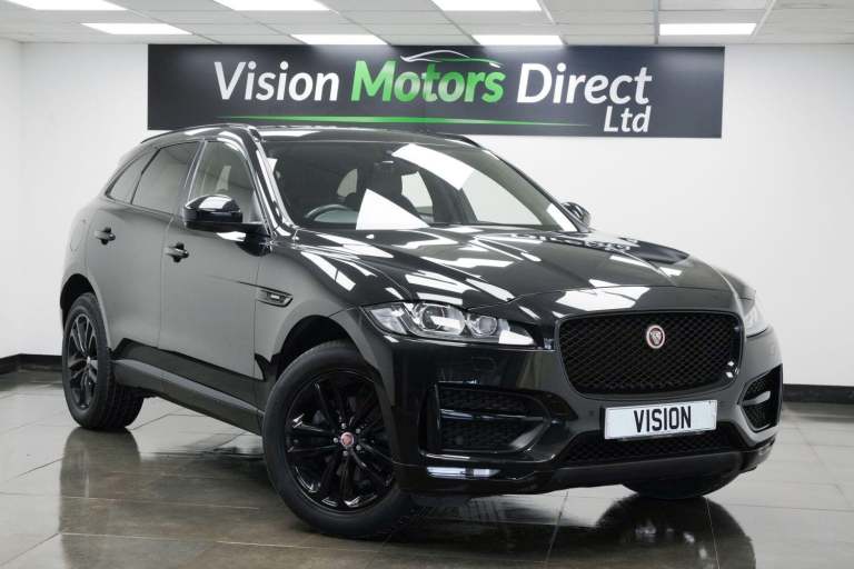 image for 2019 Jaguar F-Pace 2.0d R-Sport 5dr Auto AWD ESTATE DIESEL Automatic