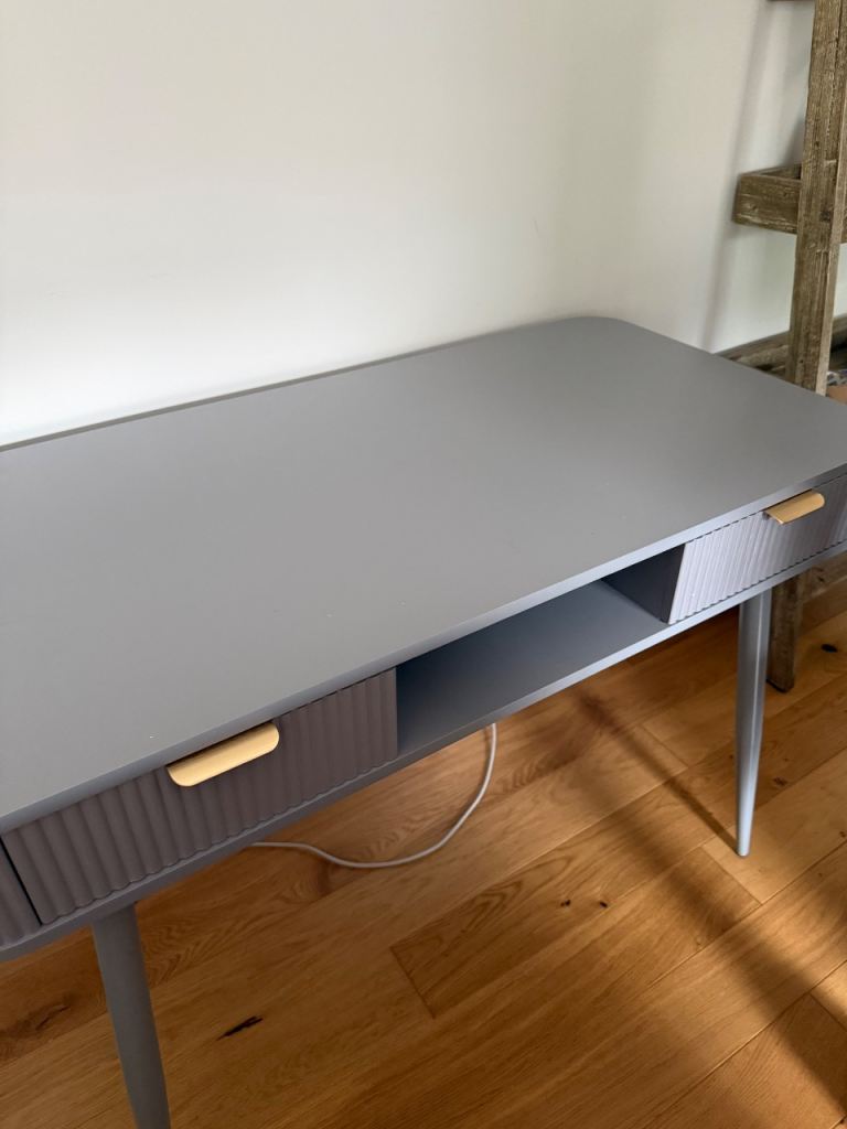 DUSK Grey Desk