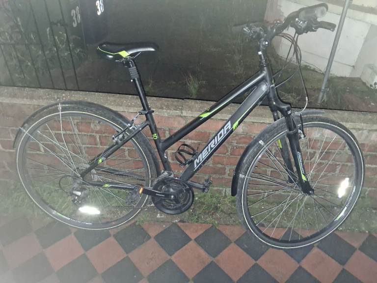 Super quality mountain bike like new