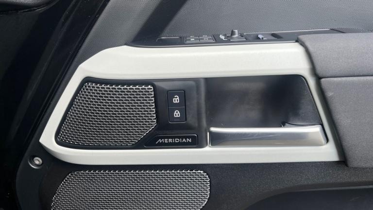 2023 Land Rover Defender 90 3.0 D250 Hard Top SE Auto SUV Diesel Automatic