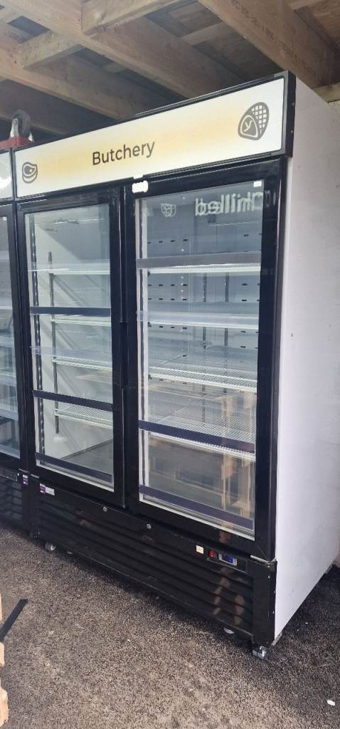 INTERLEVIN NEW B GRADE COMMERCIAL DOUBLE DOORS DRINKS OR FOODS DISPLAY CHILLER FULLY WORKING 