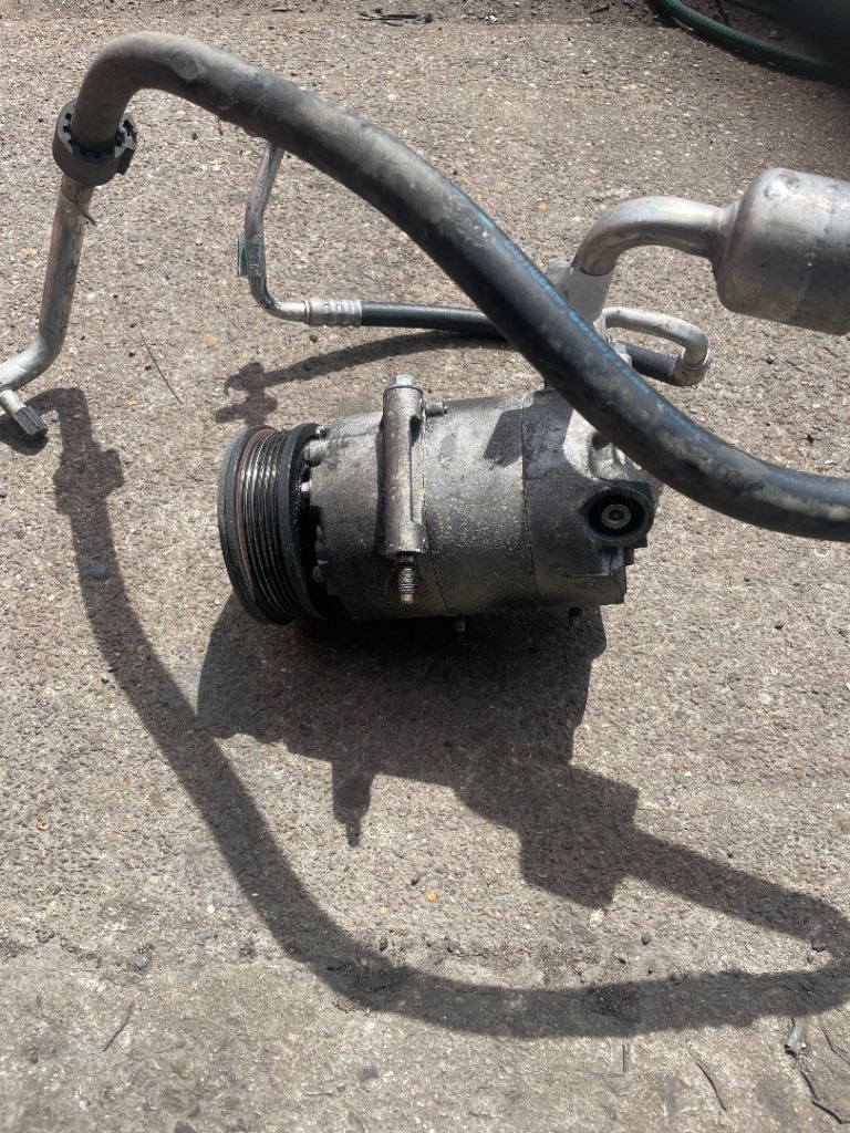 Ford focus 2011 trim parts available 