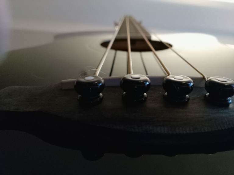 IBANEZ BASS GUITAR