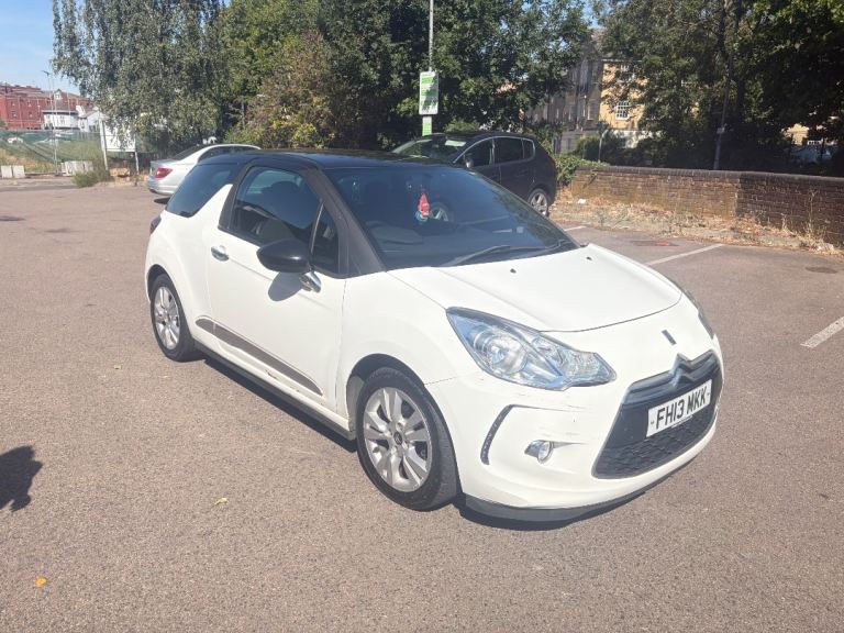 Citroen, DS3, Hatchback, 2013, Manual, 1560 (cc), 3 doors
