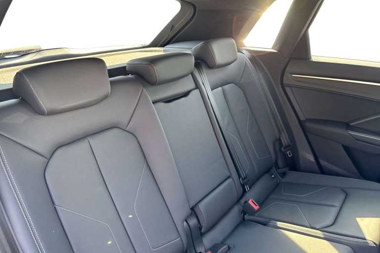 2022 Audi Q3 40 TDI 200 Quattro S Line 5dr S Tronic SUV Diesel Automatic