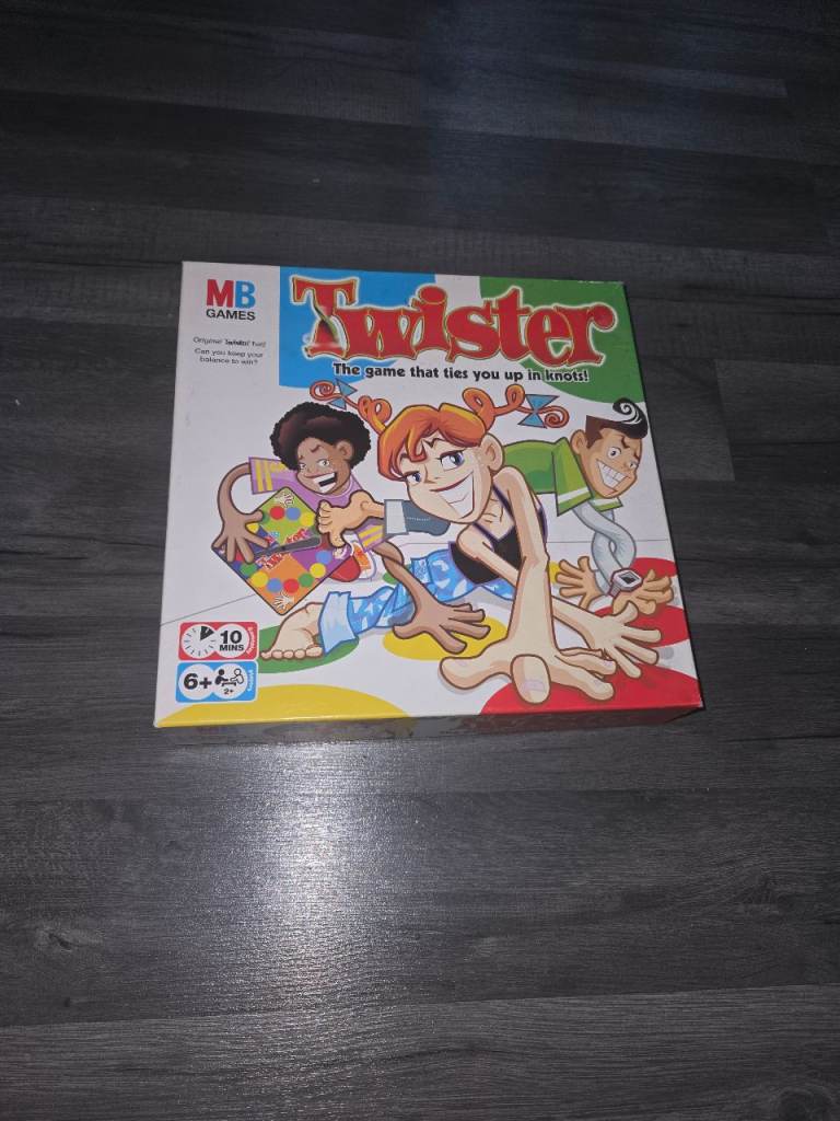 VINTAGE TWISTER BOARD GAME 