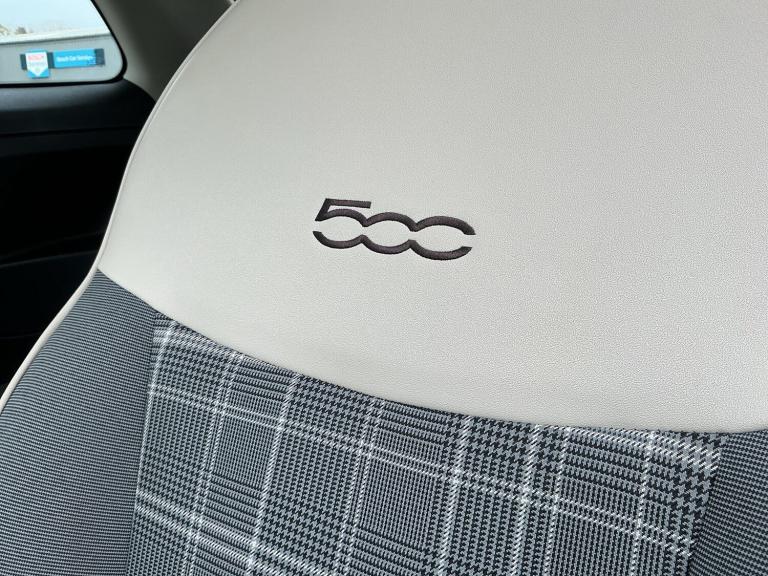 2018 Fiat 500 1.2 Lounge Hatchback 3dr Petrol Manual Euro 6 (s/s) (69 bhp) HATCHBACK Petrol Manual