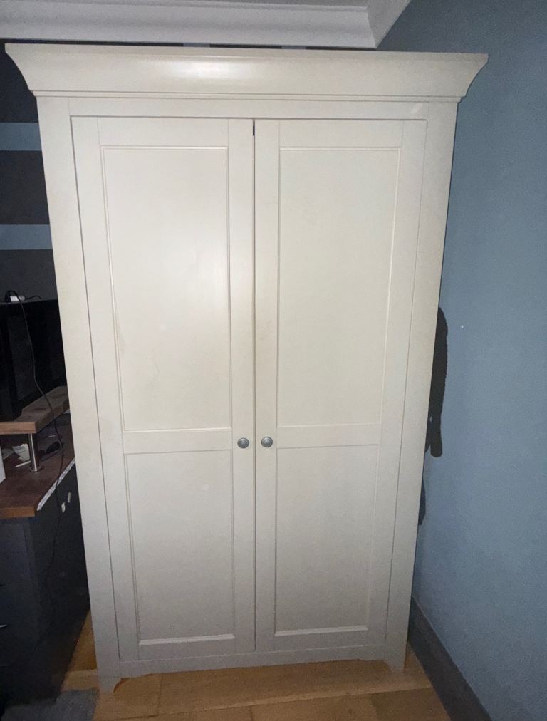 Willis & Gambier wardrobe 