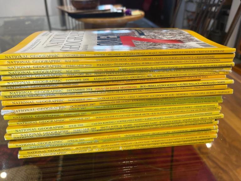 Romanian National Geographic - 25 Magazines Bundle between May 2003 - Jan 2011 D