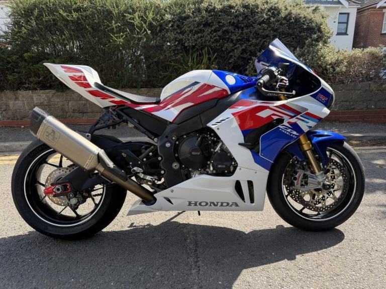 HONDA CBR1000RR-R FIREBLADE SP 2023