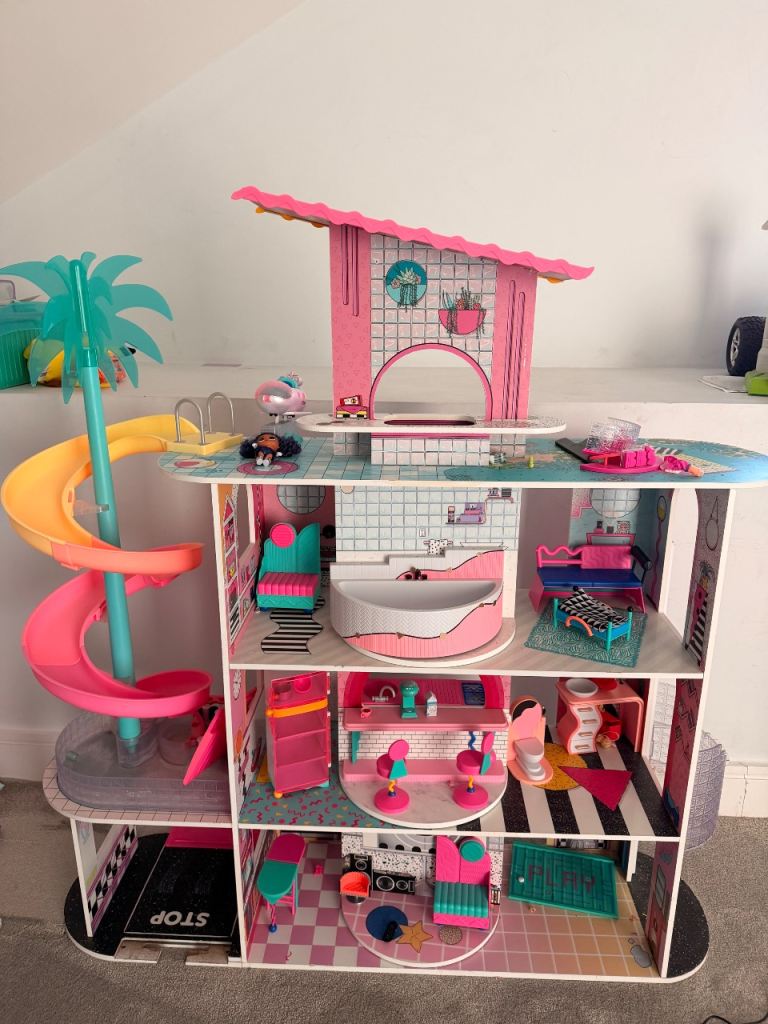 LOL Surprise Doll’s House