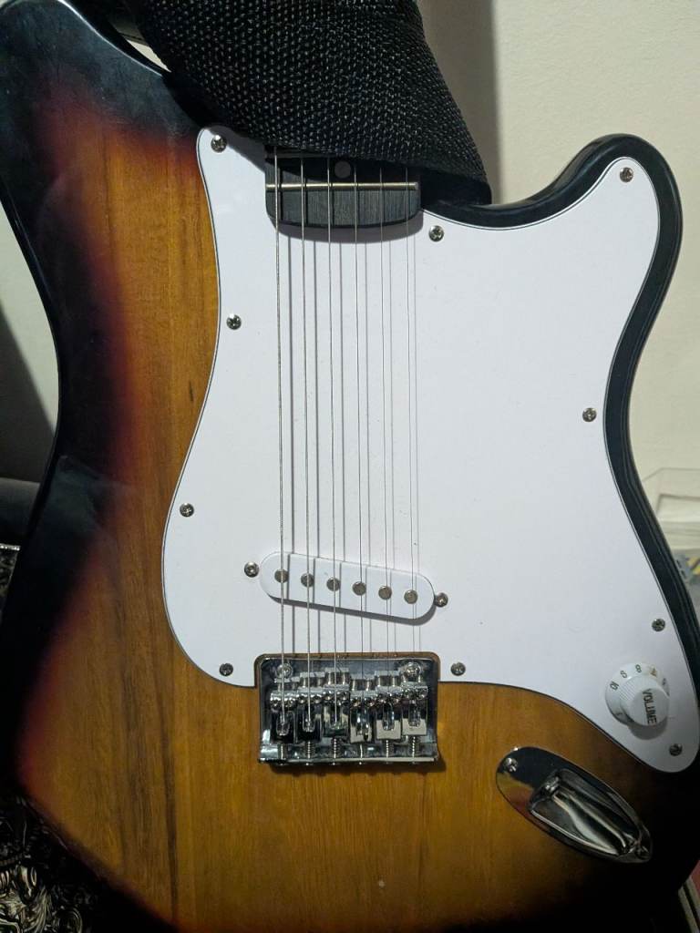 Gear4music Vision String Electric Guitar with Amp