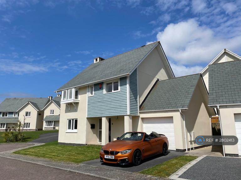 4 bedroom house in Pentre Nicklaus Village, Llanelli, SA15 (4 bed) (#2802413)