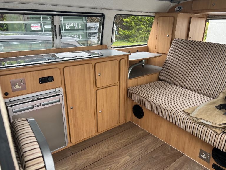 VW Bay ‘Pop Top’ Camper Van 1972