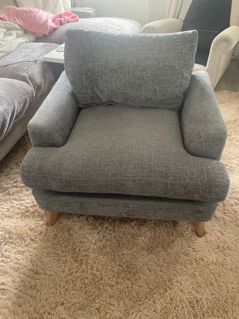Grey arm chair 