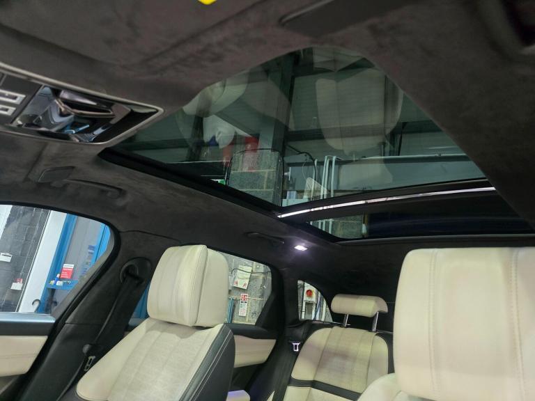 2018 Land Rover Range Rover Velar 3.0 D300 First Edition 5dr Auto ESTATE DIESEL Automatic