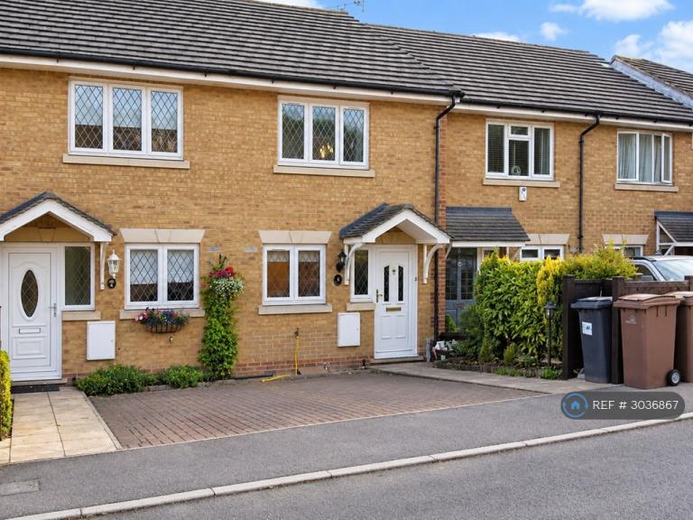 2 bedroom house in Oakdale Gardens, London, E4 (2 bed) (#3036867)