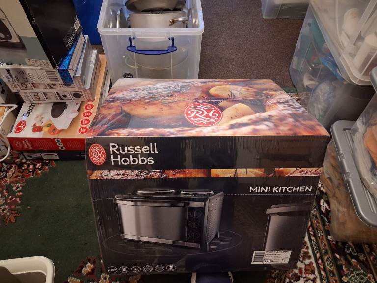 SAVE OVER £100 BRAND NEW UNOPENED  RUSSELL HOBBS MINI KITCHEN 