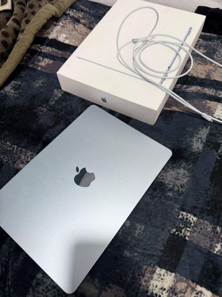 Apple MacBook Air M5 Chip - Silver, As Good As New