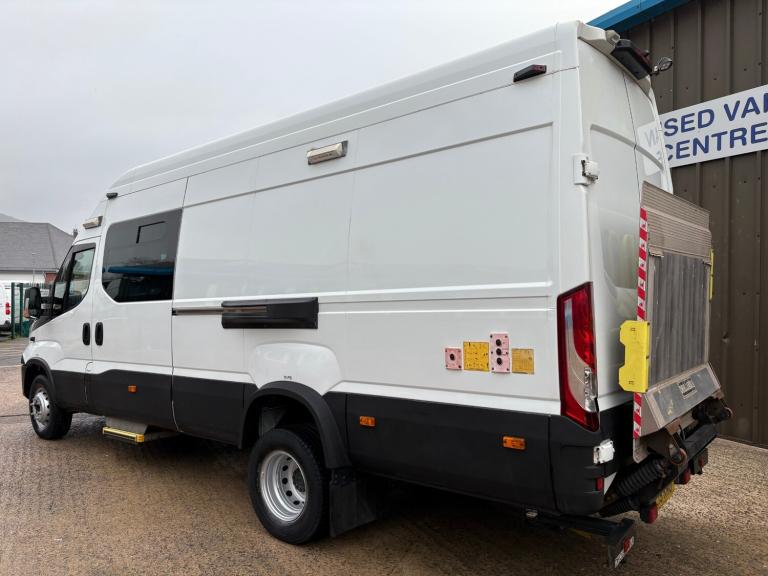 2019 Iveco Daily 3.0 HPI Welfare Van With TailLift NA Diesel Manual