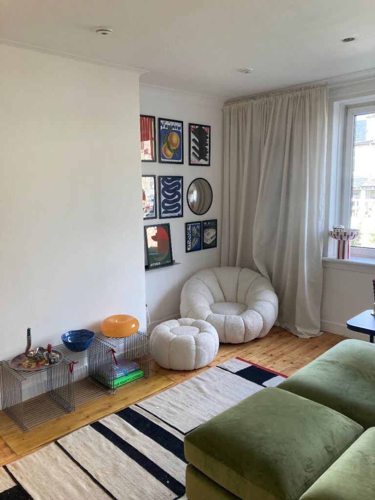 Spacious 2 bedroom flat in Jordanhill
