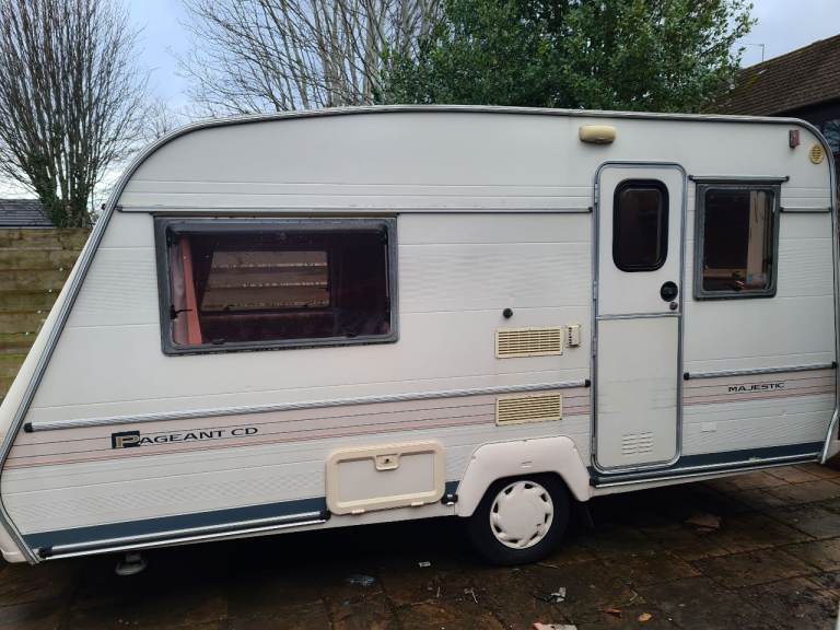 1994 Bailey Pageant Majestic 2 berth caravan