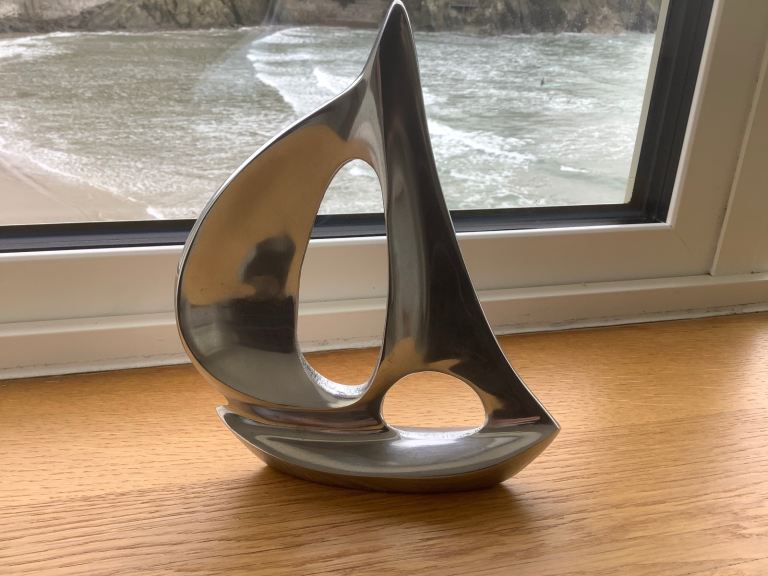 Aluminium sailing boat ship yacht model figurine