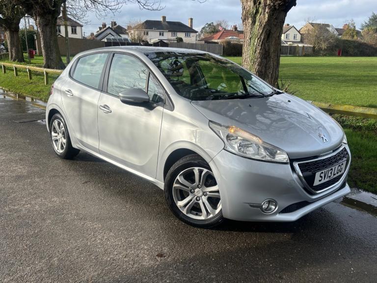 2013 Peugeot 208 1.2 VTi Active 5dr HATCHBACK Petrol Manual
