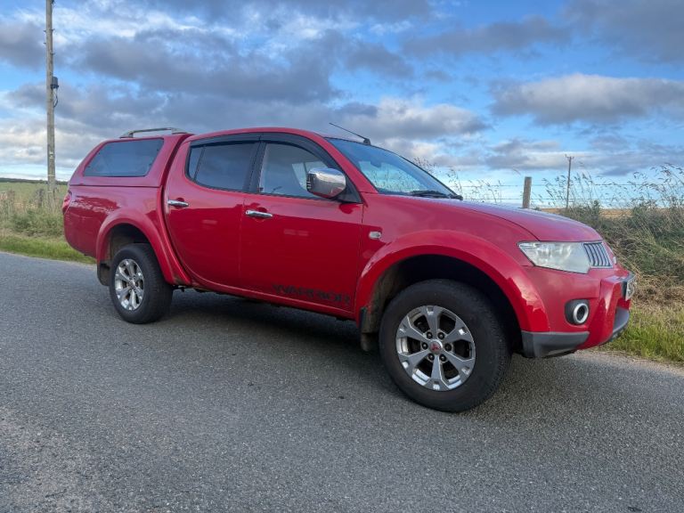 2010 Mitsubishi L200