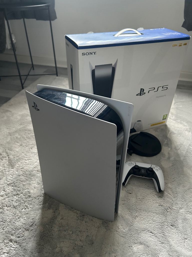 PS5 console 