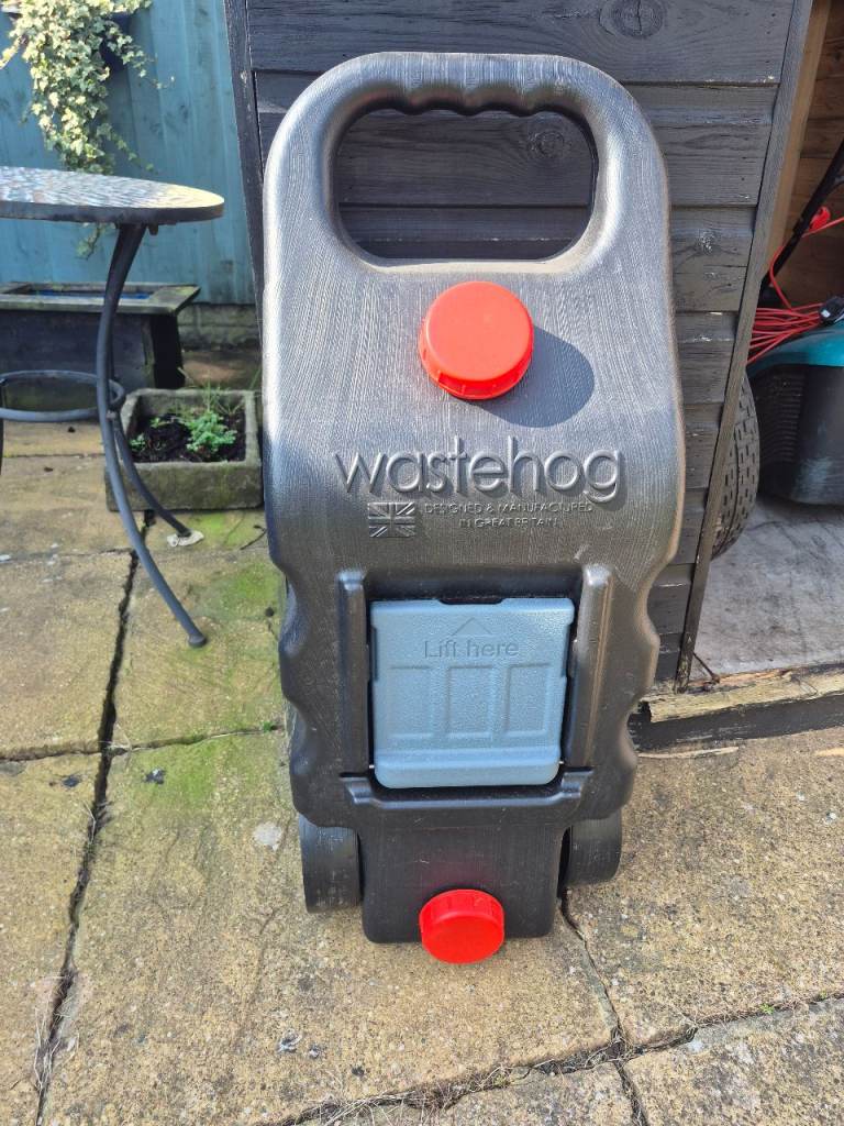 Waste hog water conatiner 