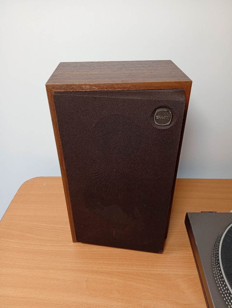 Vintage HiFi - Tannoy Titan bookshelf speakers 