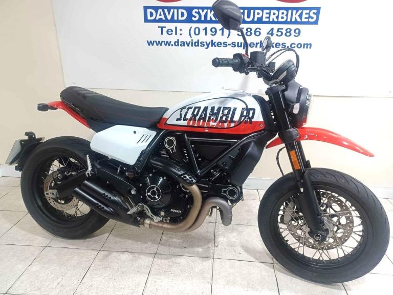 DUCATI 800 URBAN SCRAMBLER 22-REG ONLY 3809 MILES £7299.OTR