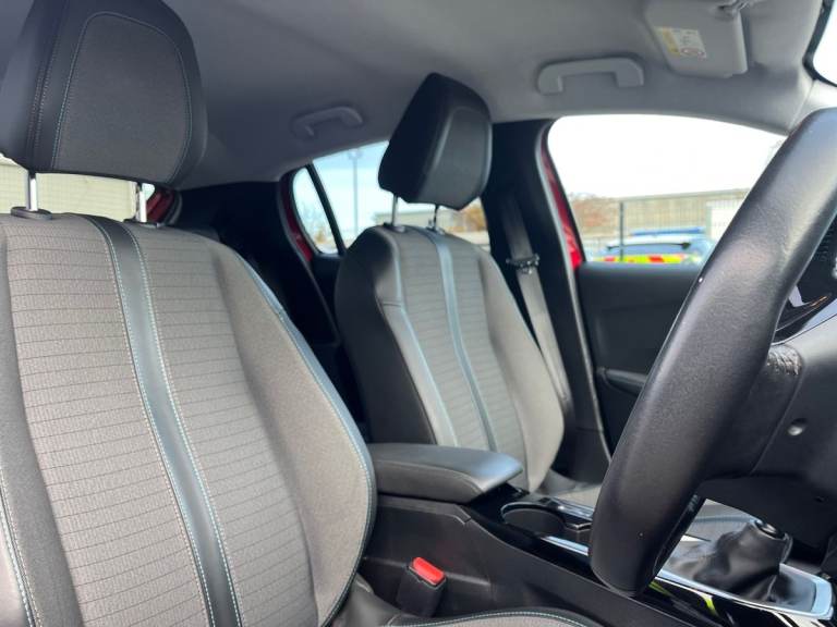  Peugeot 208 1.2 Puretech Allure Premium Hatchback 5dr Petrol Manual Euro 6 s/s