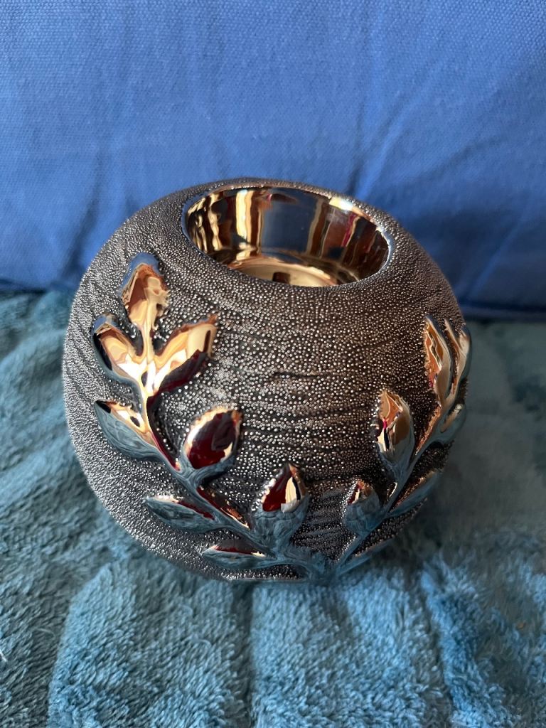 Silver Editions Grey & Silver Candle Holder – As Good As New