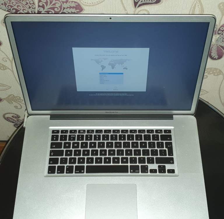 Apple MacBook Pro 17” Mid 2010 – i7, GT 330M, SSD – Fully Working – Rare Model