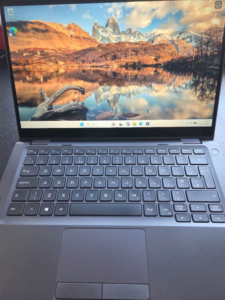 Dell Latitude 5300 2-in-1 touchscreen laptop