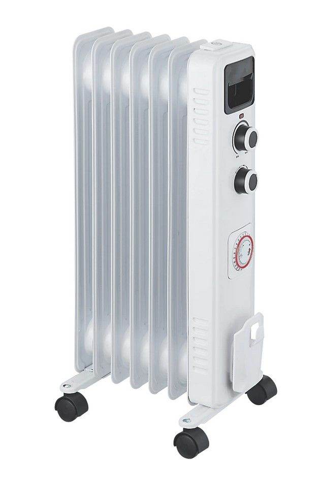 714PG Essentials Freestanding 7-Fin Oil-Filled Radiator with Timer 1500W