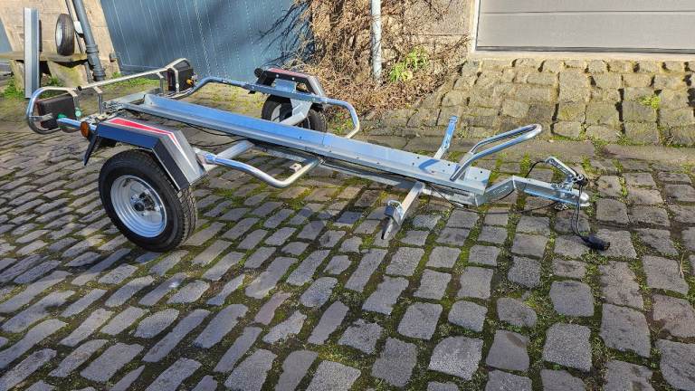 Erde PM310 motorcycle trailer
