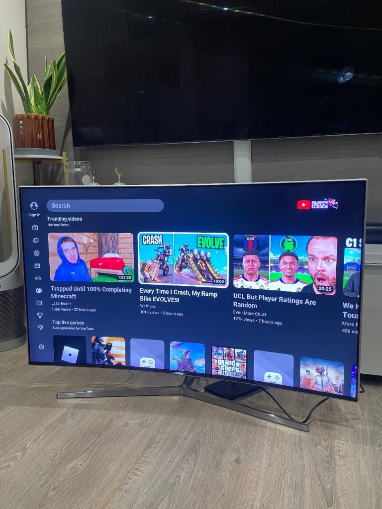 Samsung 49 Smart TV 4K UHD – Good Condition